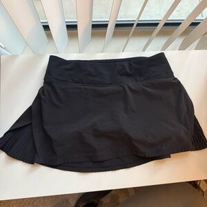 Lululemon Athletica Play Off the Pleats Skirt